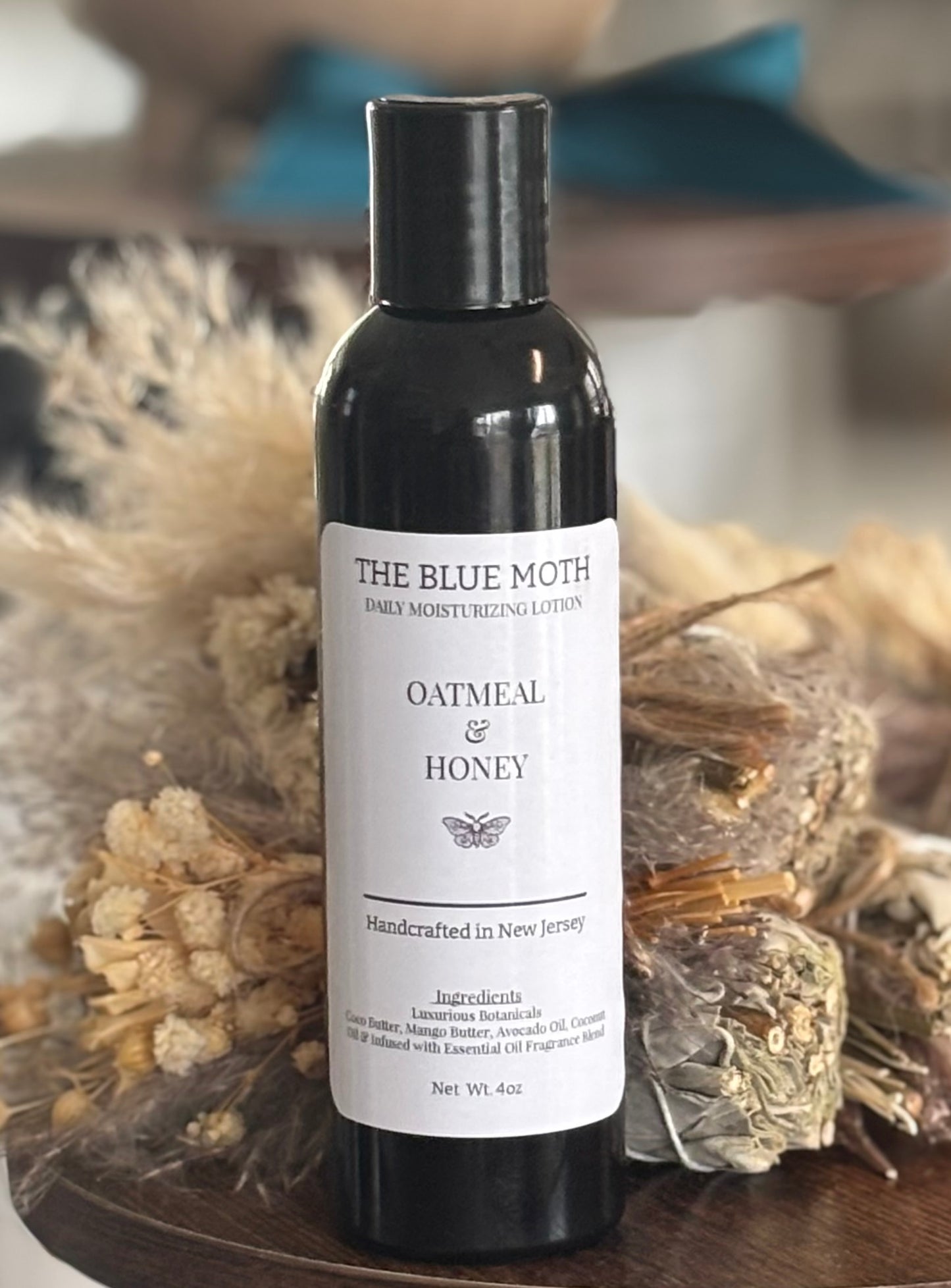 4oz Lightly Scented Daily Body Lotion Oatmeal & Honey