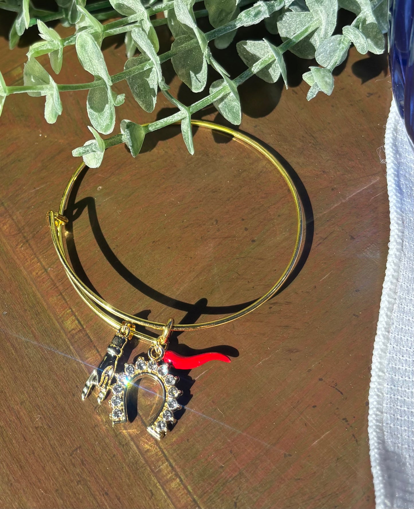 Golden Triple Luck Bangle
Protection • Fortune • Strength